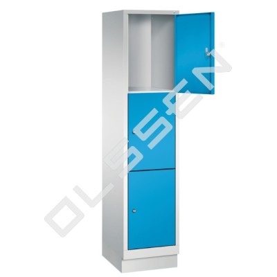 Metal locker with 3 compartments - wide model (Polar)